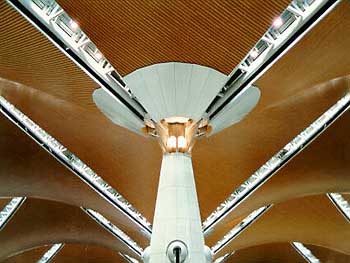 Dobner Metalldecken im Kuala Lumpur - Flughafen